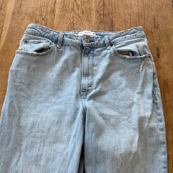 Abercrombie and Fitch The 70s Vintage Flare High-Rise Size 32/14 Curve Love - Picture 2 of 7